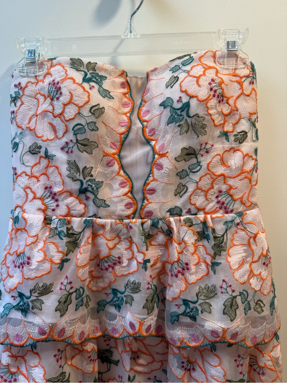 BCBG MaxAzria Women’s Floral Strapless Mini Dress - Picture 4 of 12